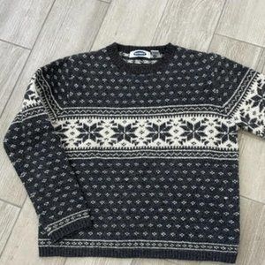 Old Navy Wool Blend Snowflake Sweater Size S